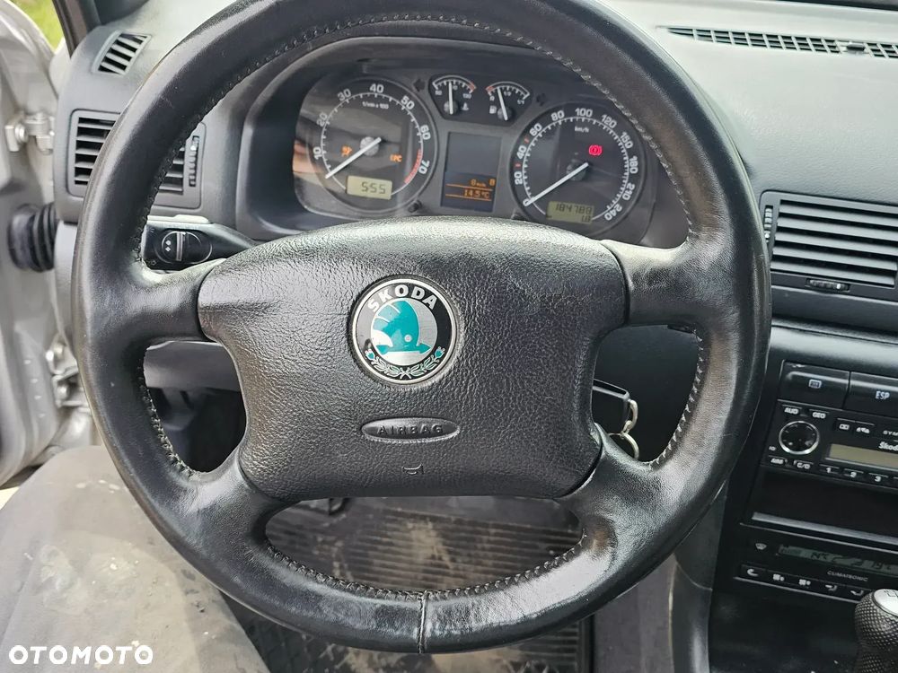 Skoda Octavia 1.8T Elegance - 13