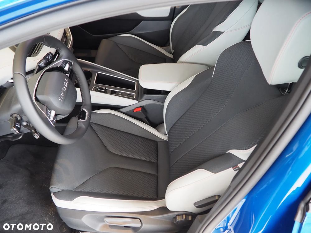 Skoda Elroq 61kWh Selection 60 - 10