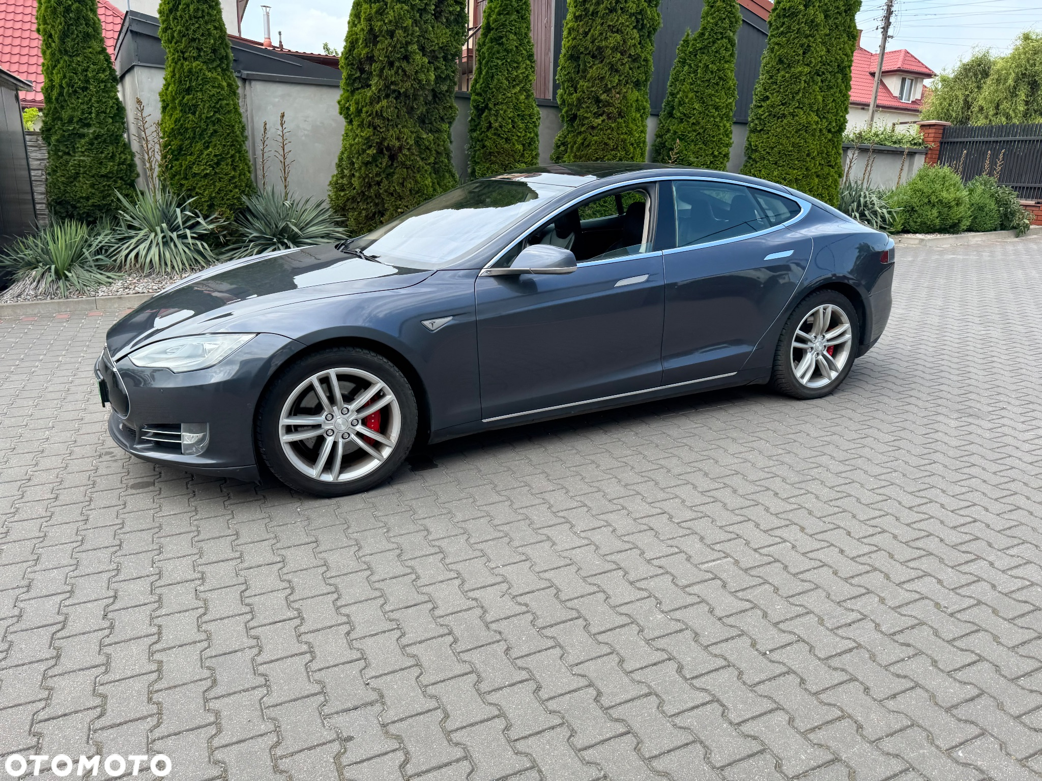 Tesla Model S Dual Motor Allradantrieb Performance - 21