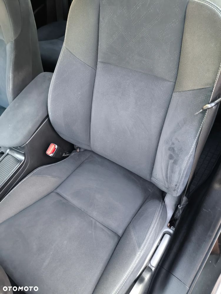 Honda Civic 1.4 i-VTEC Comfort - 32