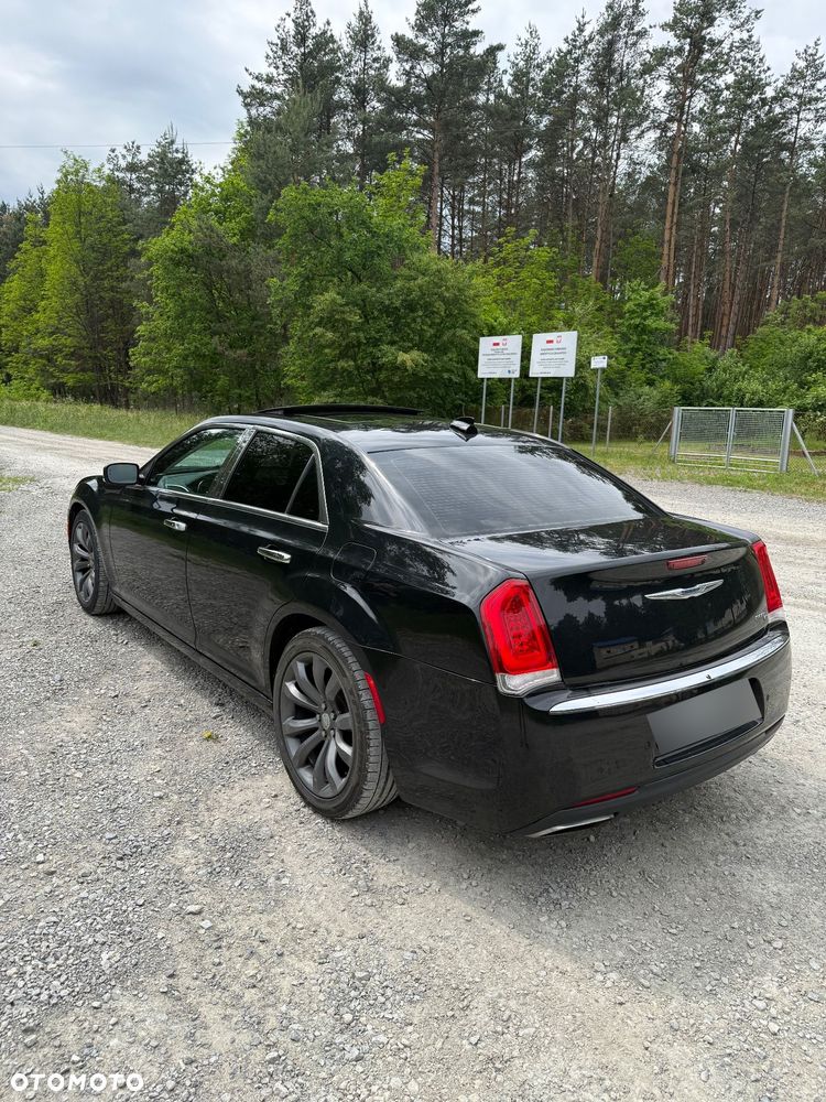 Chrysler 300C - 9