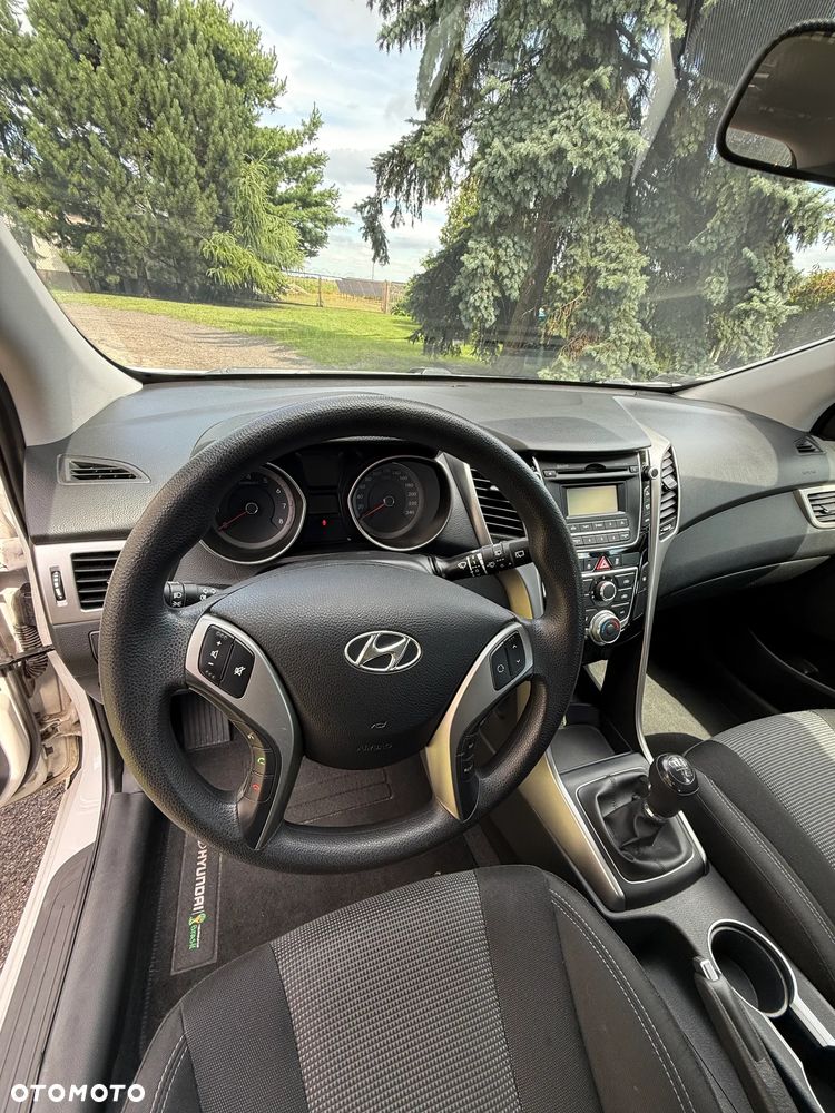 Hyundai i30 1.4 Classic + - 6