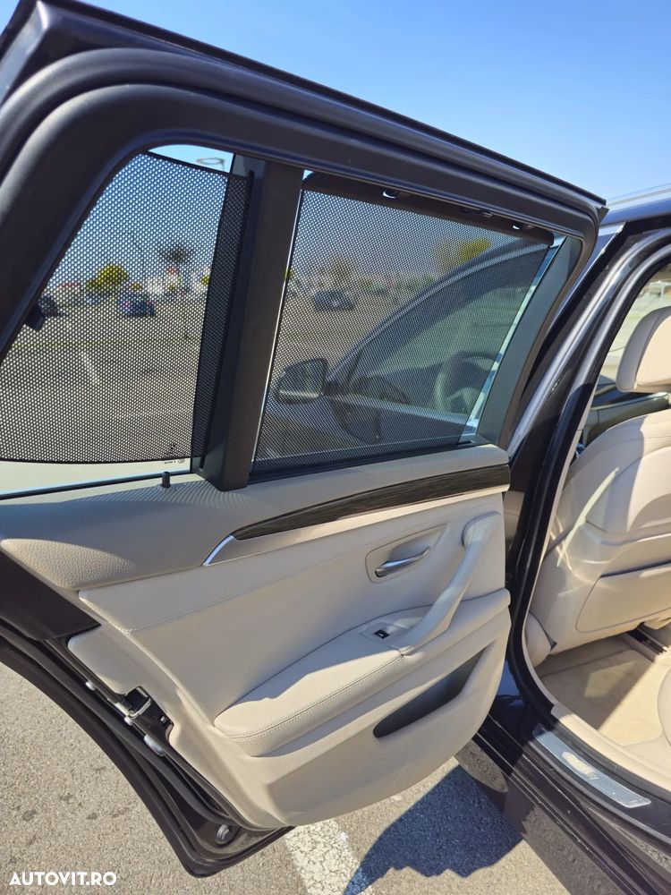 BMW Seria 5 525d Sport-Aut. Modern Line - 22