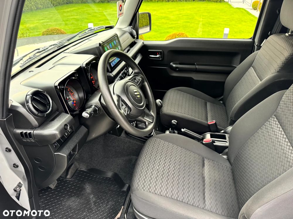 Suzuki Jimny - 11