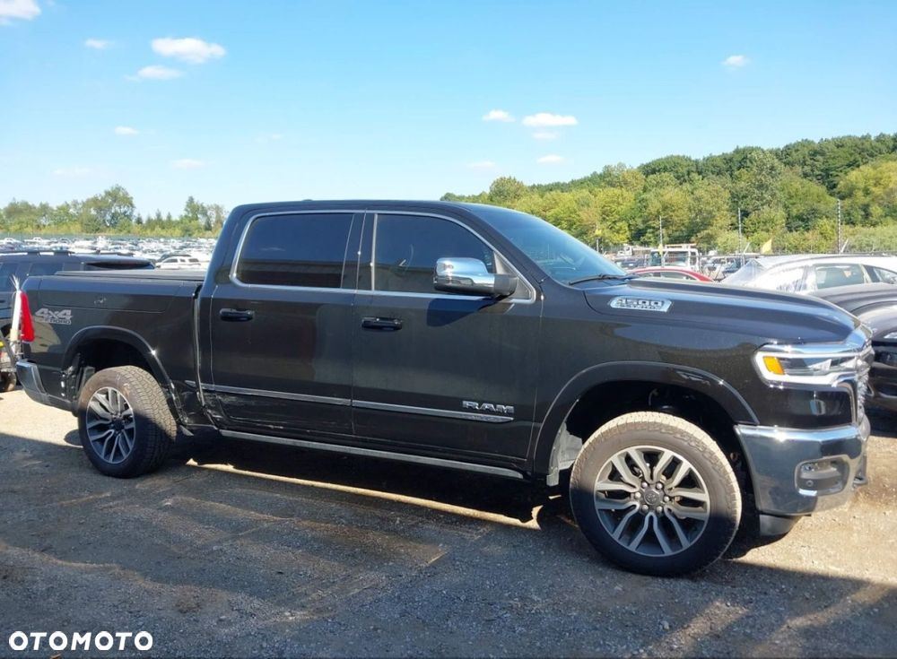 RAM 1500 - 8