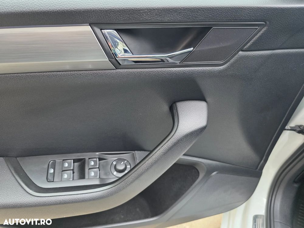 Skoda Superb 2.0 TDI DSG Premium Edition - 13