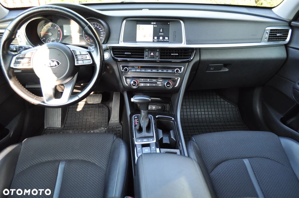 Kia Optima - 11