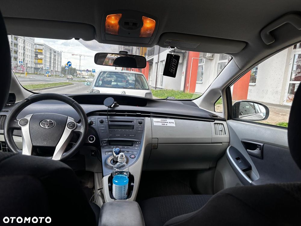 Toyota Prius - 14