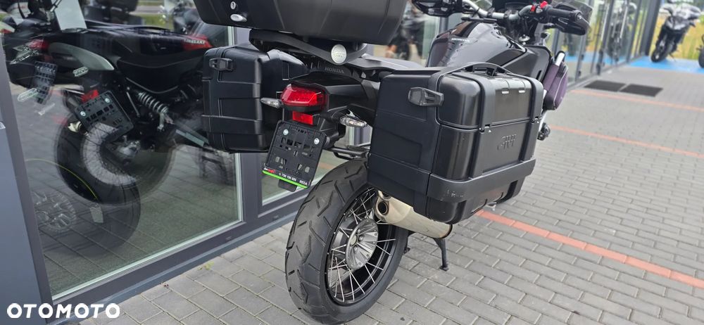 Honda VFR - 21