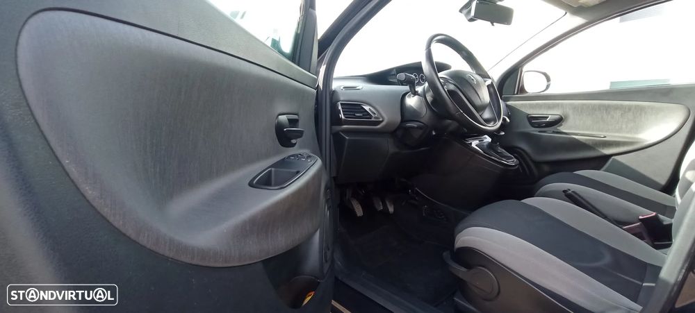 Lancia Ypsilon 1.2 S&S Gold - 4