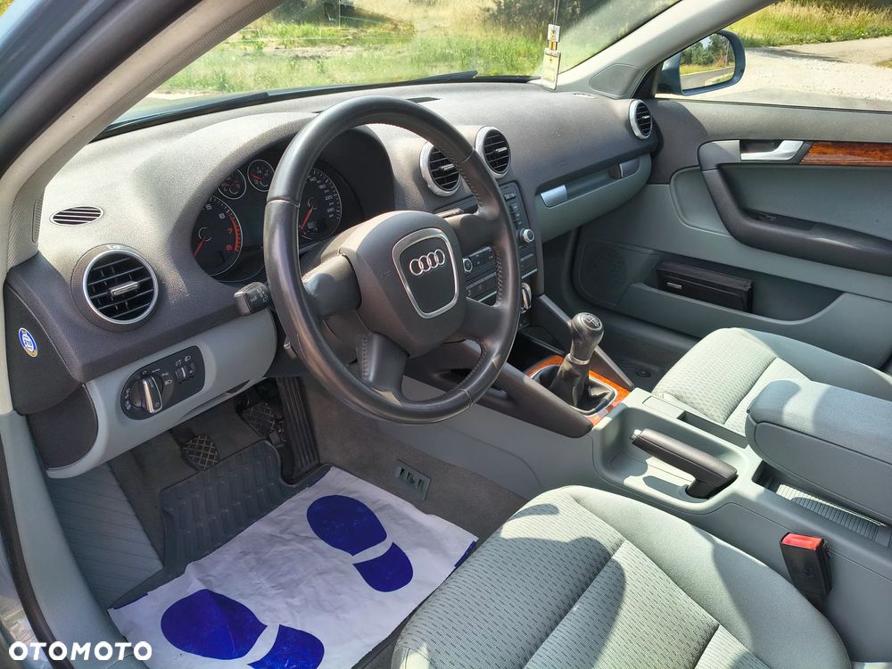 Audi A3 Sportback 1.4 TFSI S line Sportpaket (plus) - 18