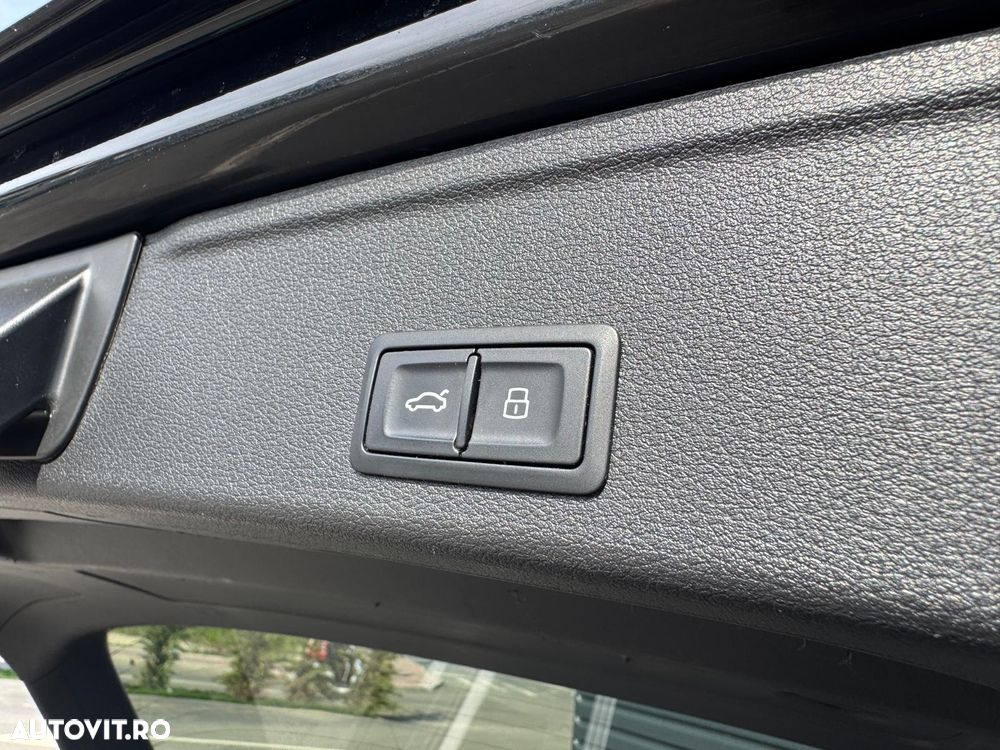 Audi A4 2.0 TDI S tronic quattro - 9