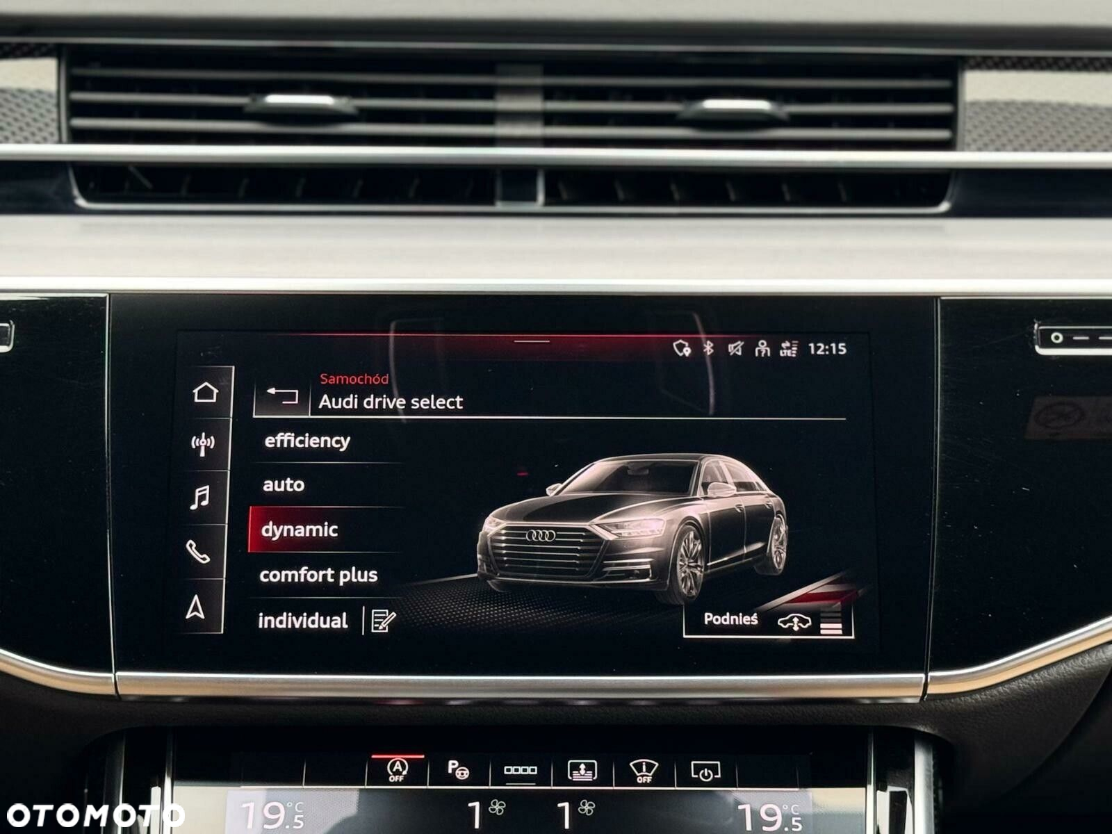 Audi S8 - 30