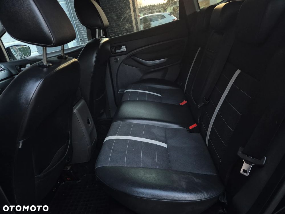 Ford Kuga 2.0 TDCi Titanium - 16