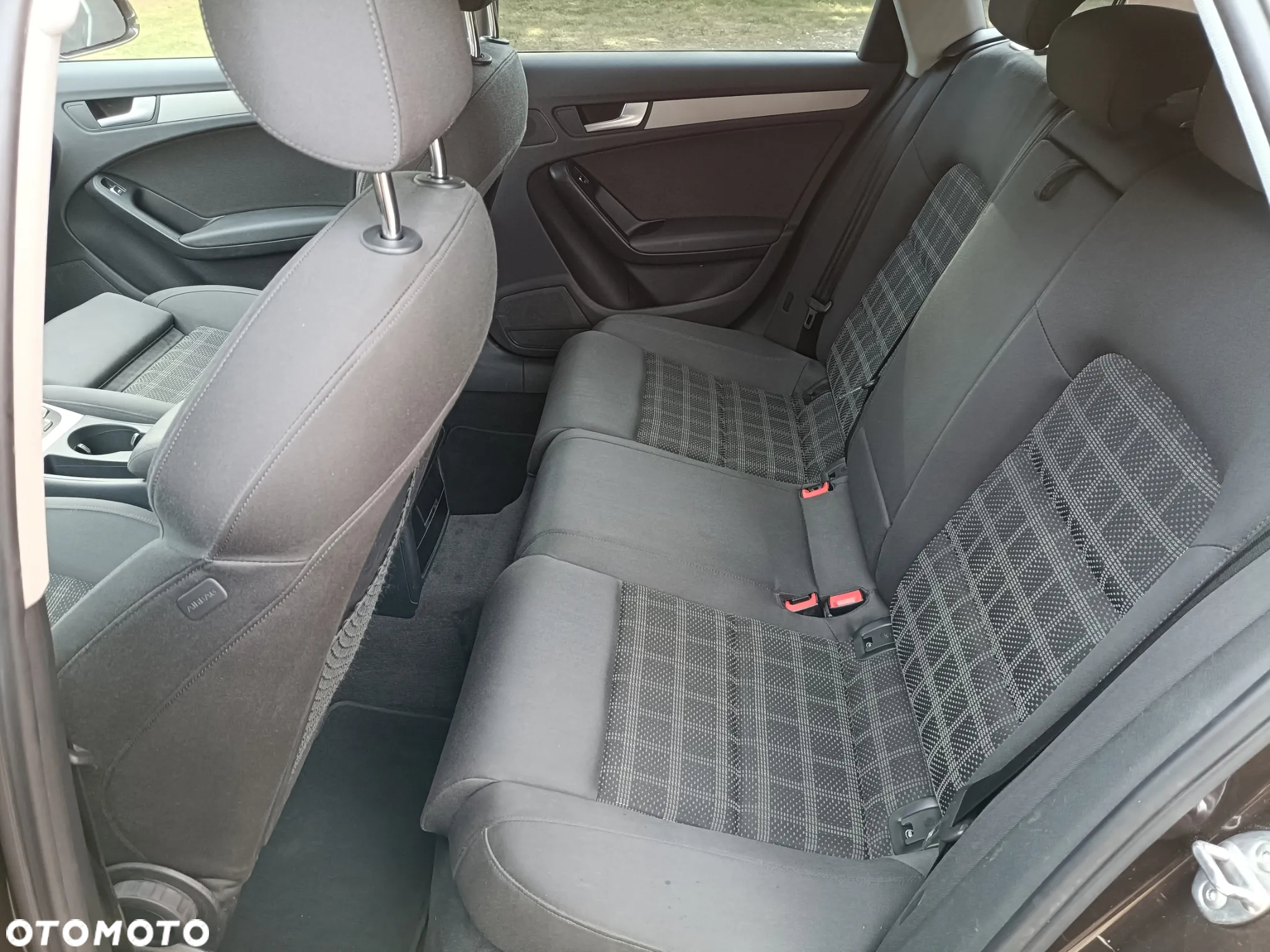 Audi A4 2.0 TDI Design S tronic - 11
