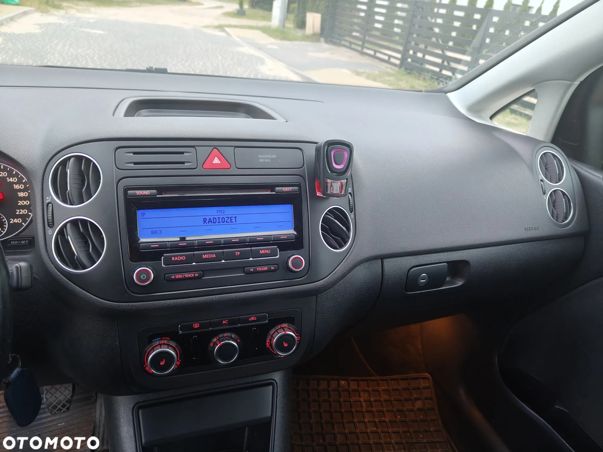 Volkswagen Golf Plus 1.2 TSI Comfortline - 27
