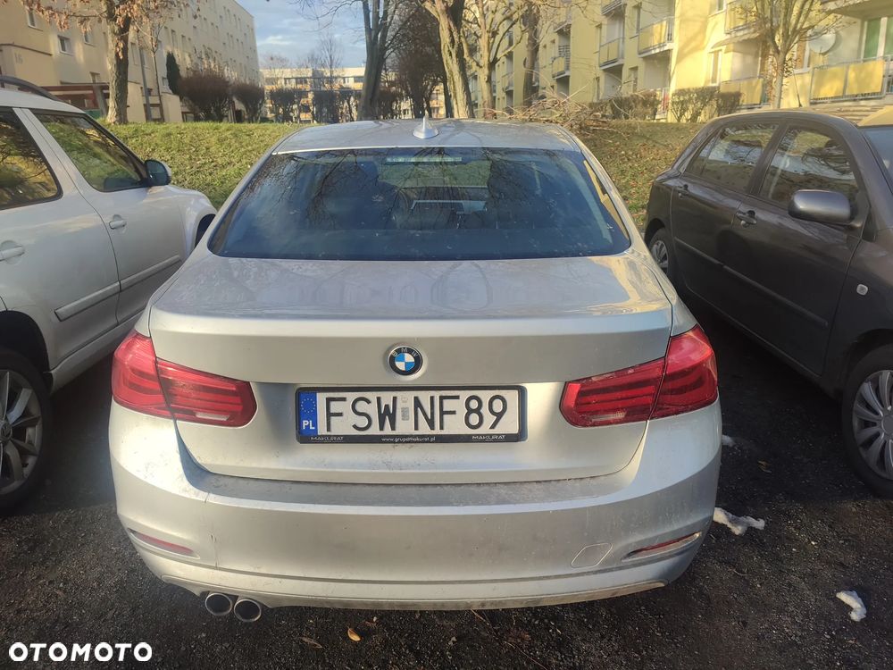 BMW Seria 3 320d - 16