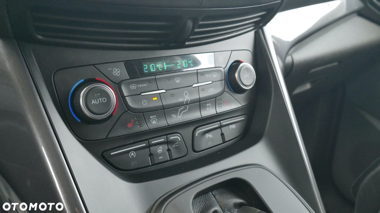Ford Kuga - 17