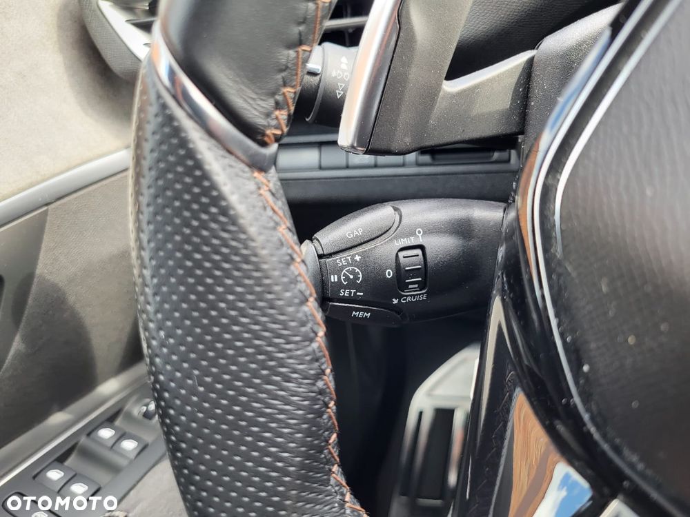 Peugeot 3008 BlueHDi 180 Stop & Start EAT6 GT - 32