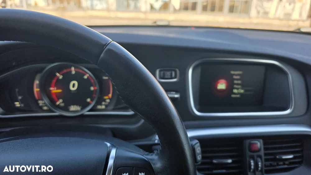 Volvo V40 D2 Kinetic - 10