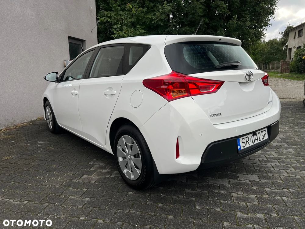 Toyota Auris 1.4 D-4D Active - 12