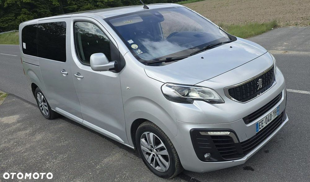 Peugeot Traveller - 1