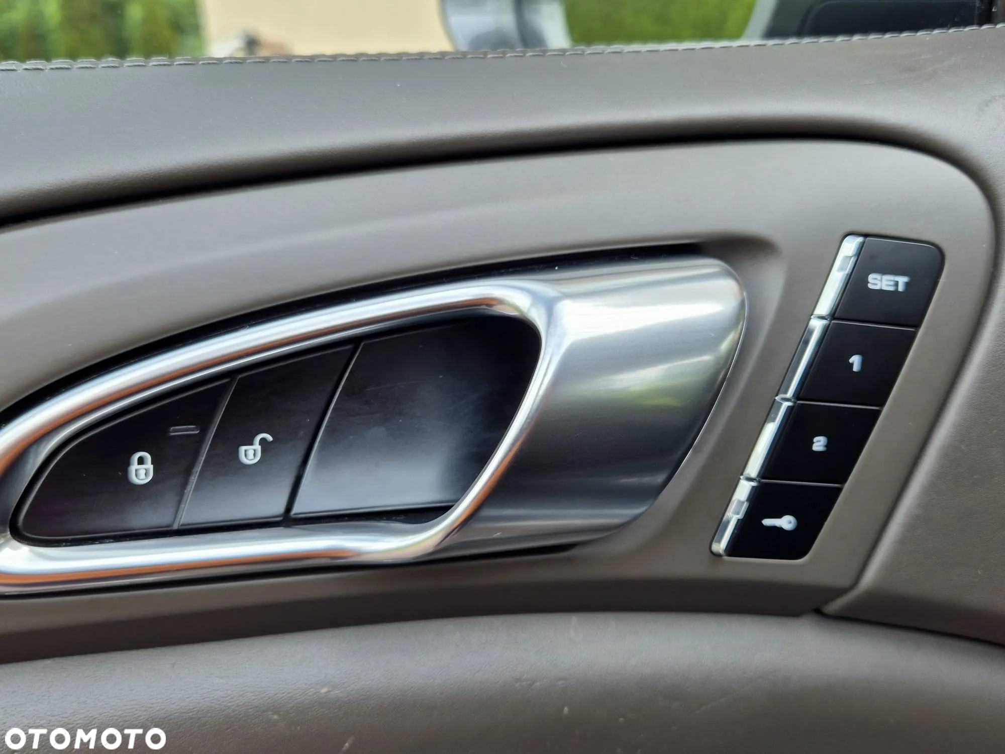 Porsche Cayenne Turbo - 19