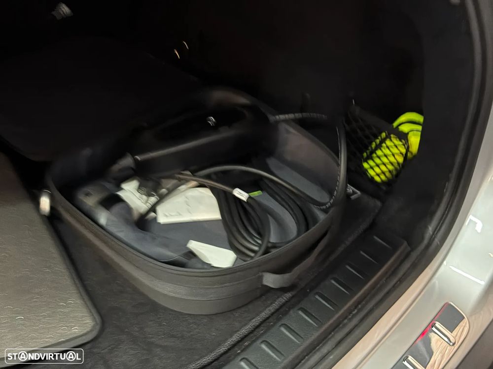 Mercedes-Benz EQA 300 4Matic Progressive - 12