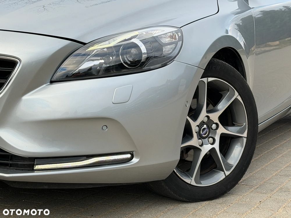 Volvo V40 D2 Inscription - 30