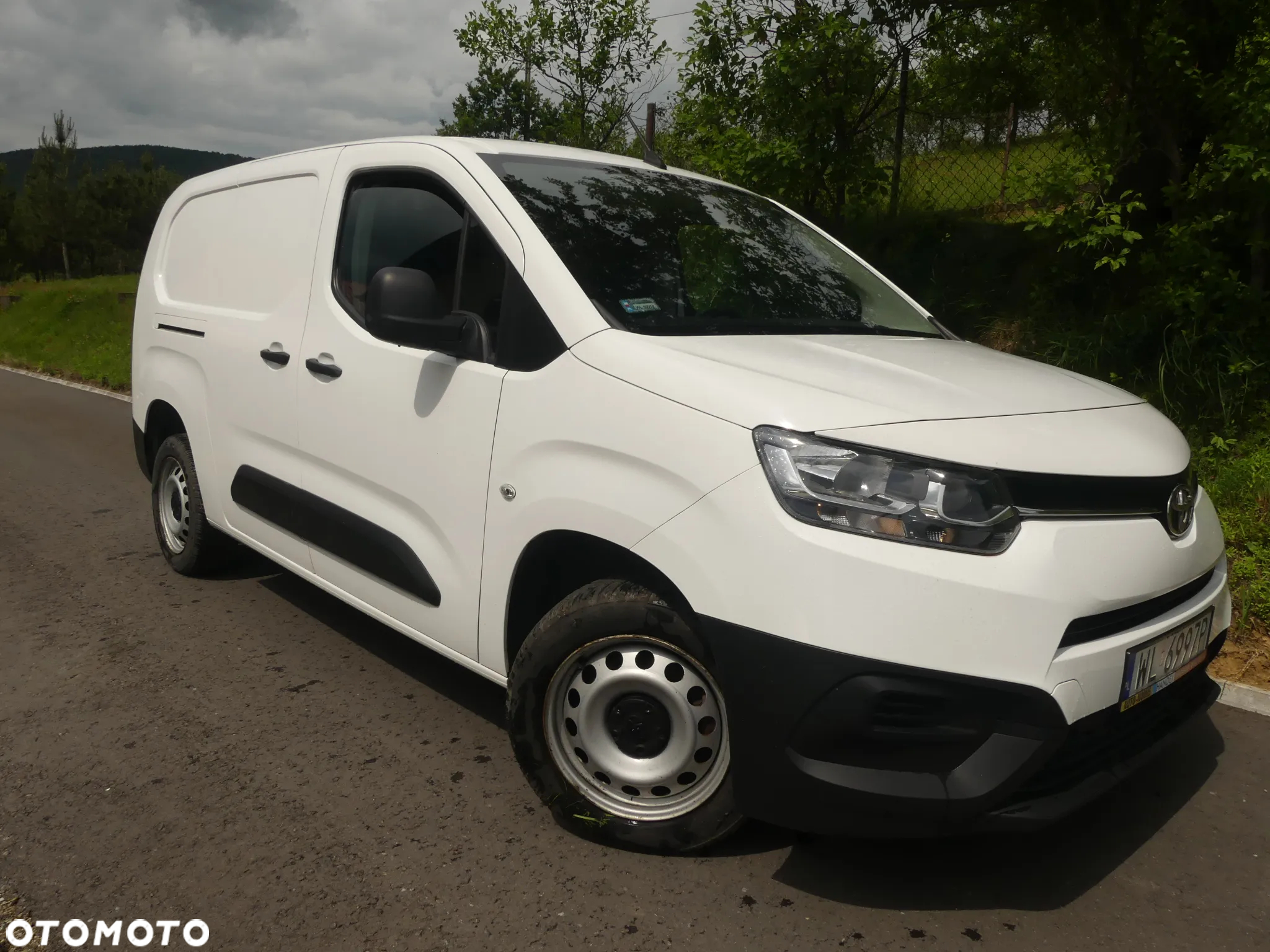 Toyota Proace City 1.5 D-4D Long 2,3t Active (bryg.) - 2