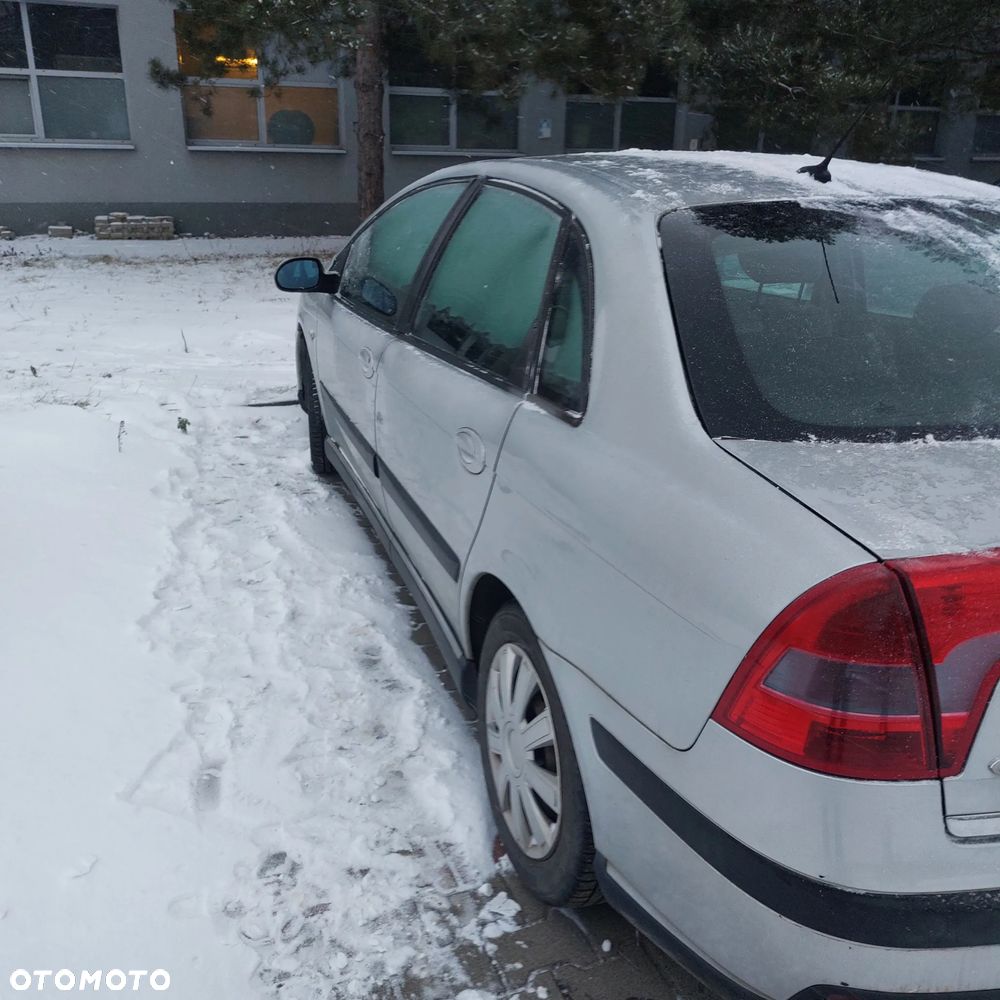 Citroën C5 II 1.8i 16V X - 3