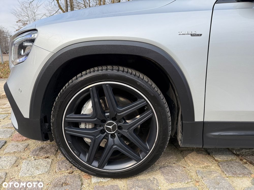 Mercedes-Benz GLB - 14