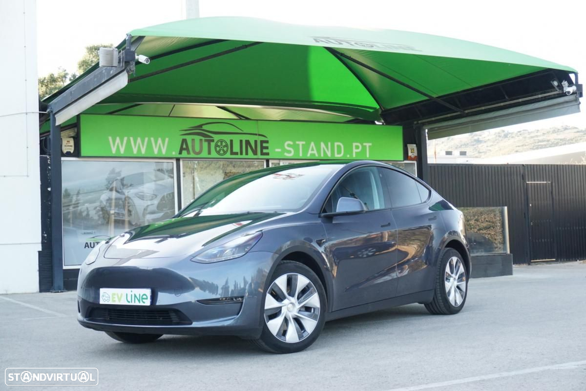 Tesla Model Y - 2