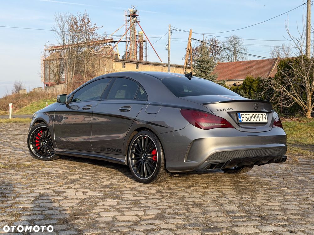 Mercedes-Benz CLA 45 AMG 4Matic 7G-DCT - 3