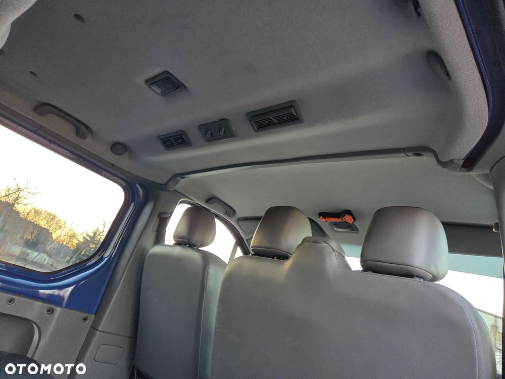 Opel Vivaro L2H1 2.9t - 12