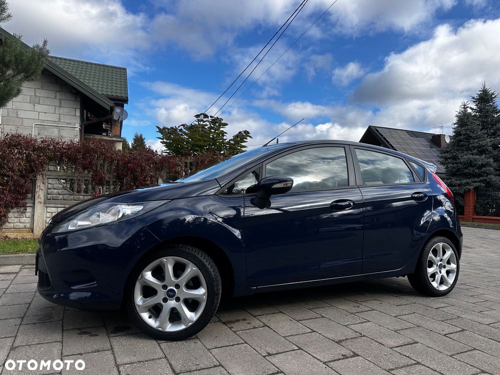 Ford Fiesta 1.4 Champions Edition - 33