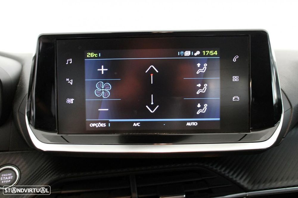 Peugeot e-208 Allure - 24