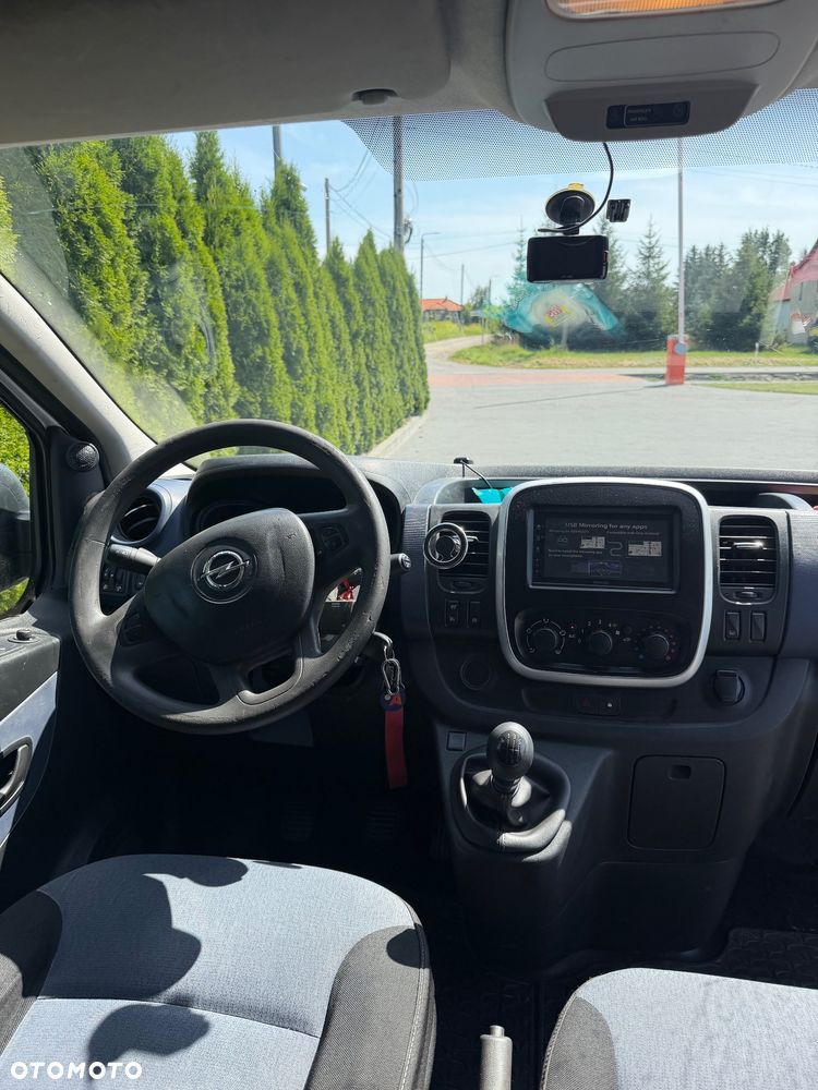 Opel Vivaro L2H1 2,9t Elegance - 12