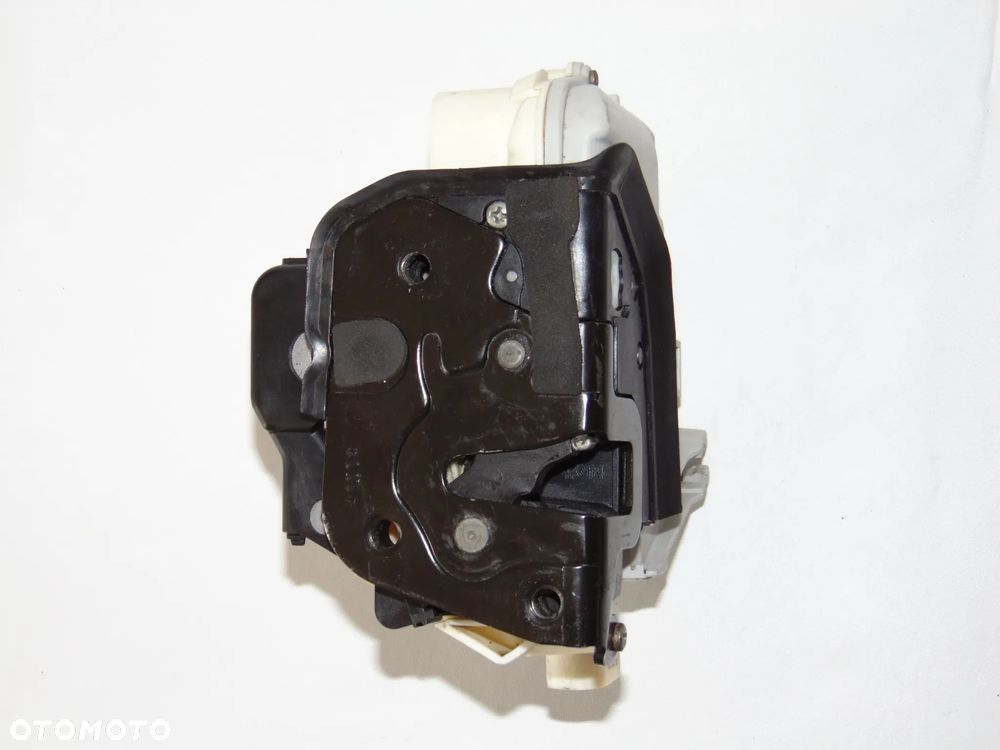 ORYGINAŁ zamek 9 PIN przedni przód lewy kierowcy 4F1837015 Audi A6 C6 , 04-11r - 2