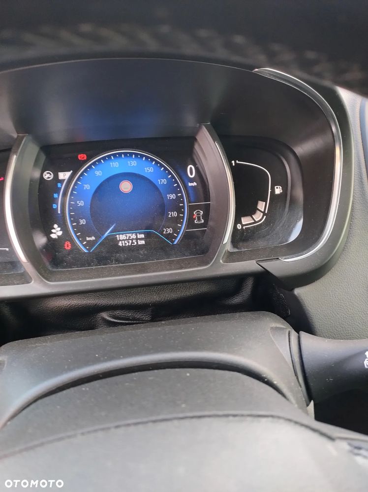 Renault Scenic BLUE dCi 120 EDC BLACK EDITION - 11