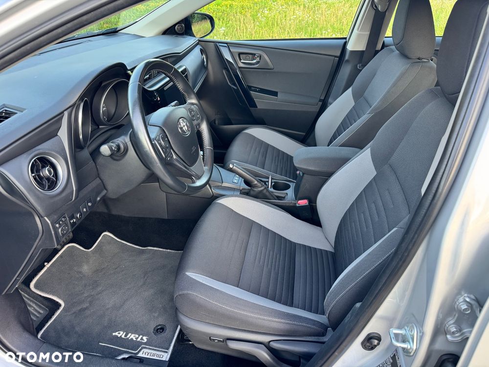 Toyota Auris Hybrid 135 Comfort - 25