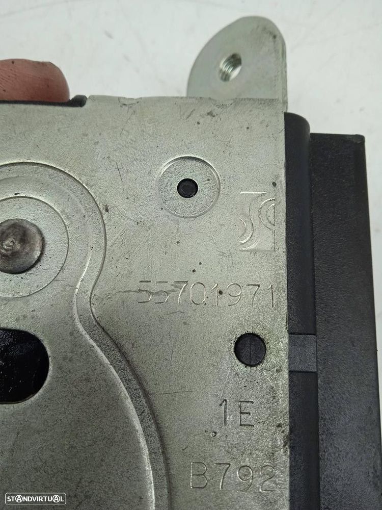 FECHADURA MALA / PORTA TRASEIRA FIAT GRANDE PUNTO 2011 - 1