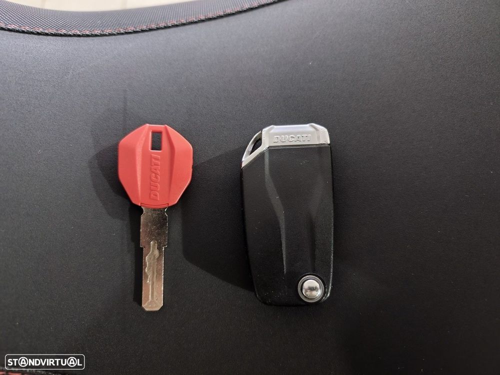 Ducati Multistrada 950 S  GP White - 33