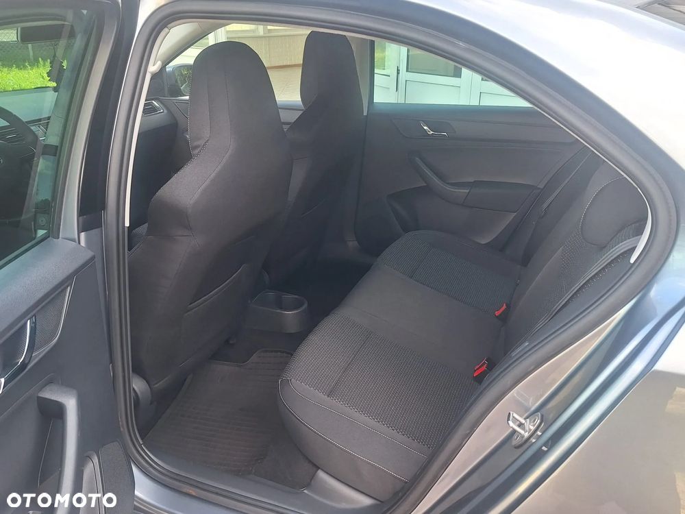 Skoda RAPID 1.6 TDI Active - 11