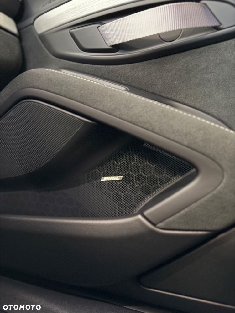 Porsche 718 Cayman - 24