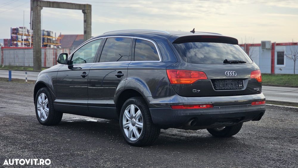 Audi Q7 - 5