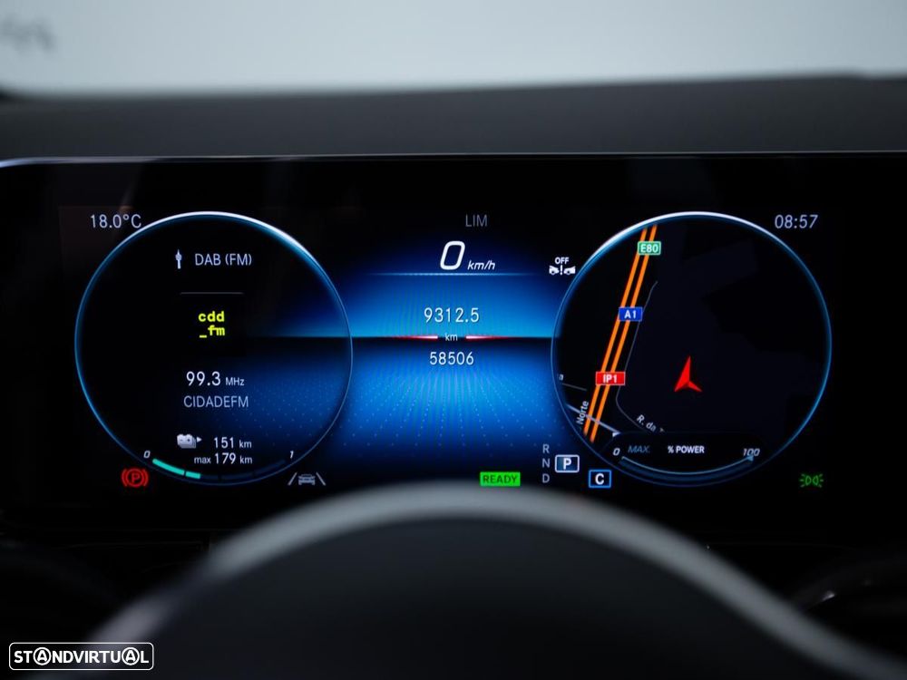 Mercedes-Benz EQA - 23