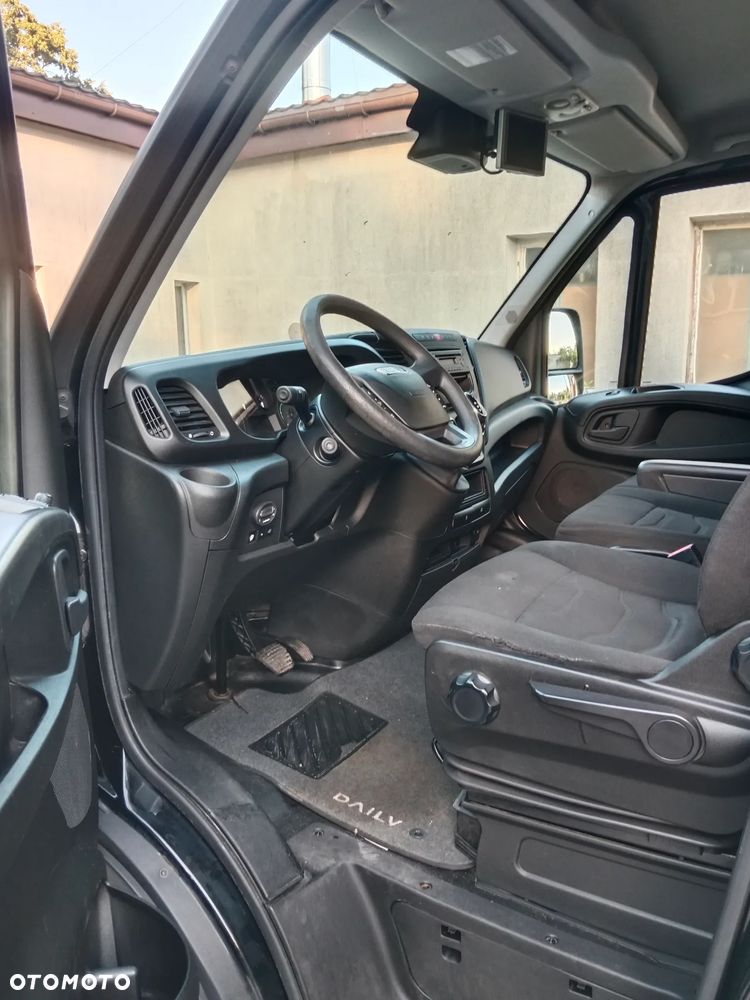 Iveco DAILY 35S17 - 38