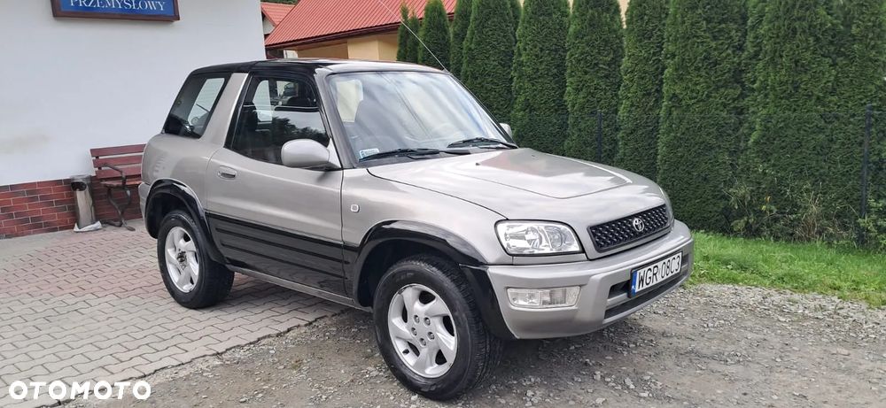 Toyota RAV4 2.0 - 1
