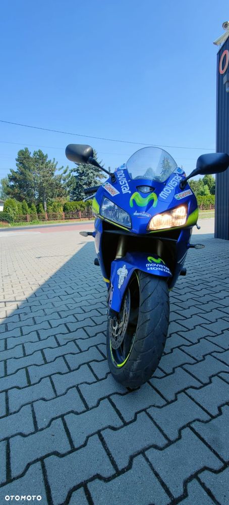 Honda CBR - 12